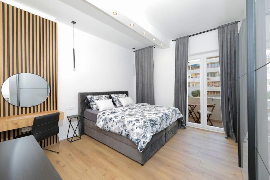 Tata Apartment Split Bagian luar foto