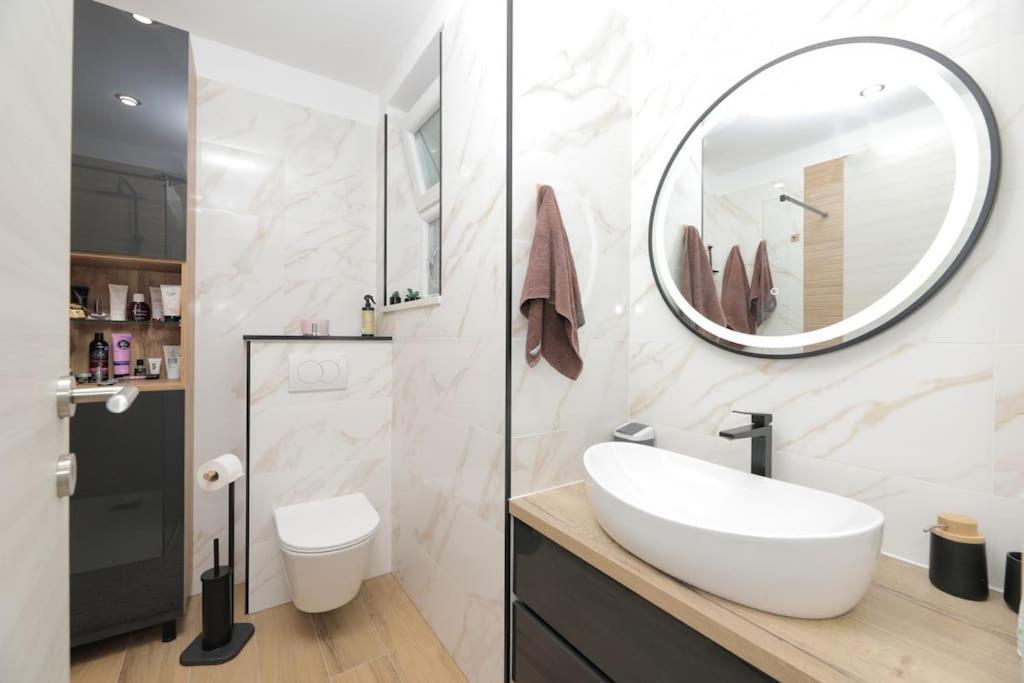 Tata Apartment Split Bagian luar foto
